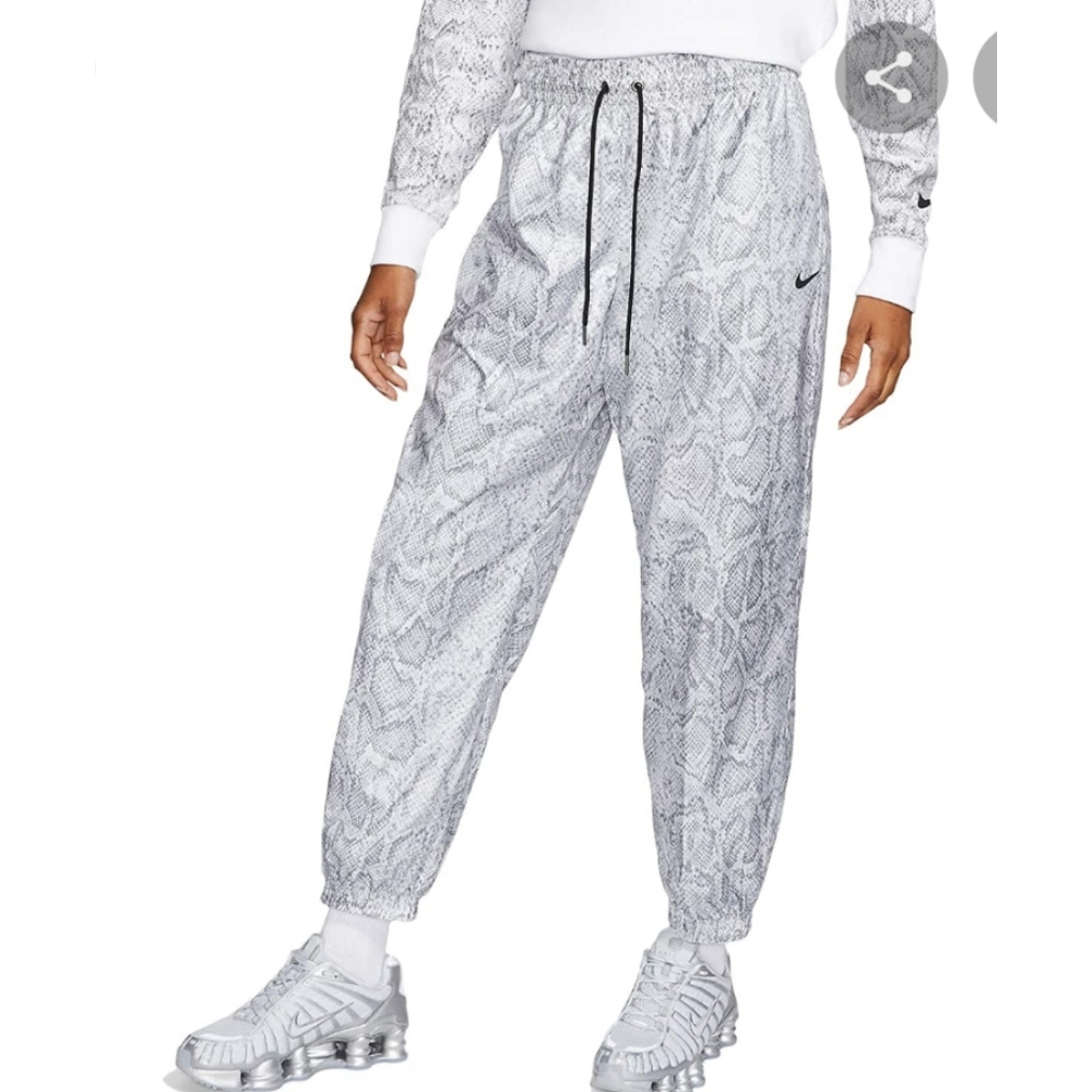 Nike Sportswear Womens XS Woven Python Print Pants